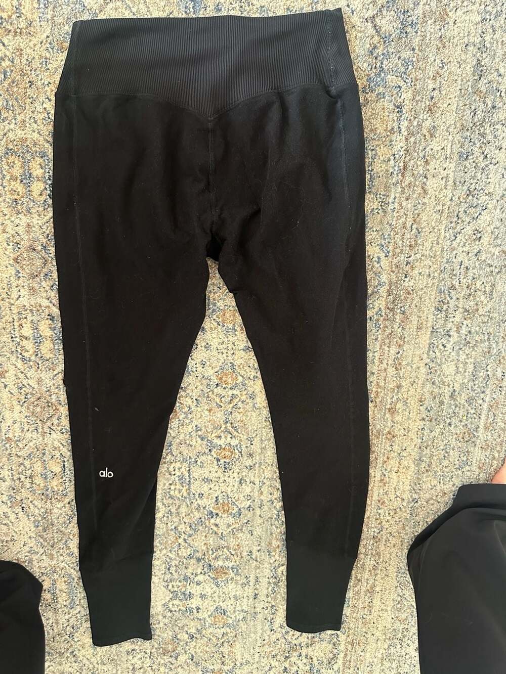 Alo Yoga High-Waist Ribbed Leggings - Picture 3 of 3